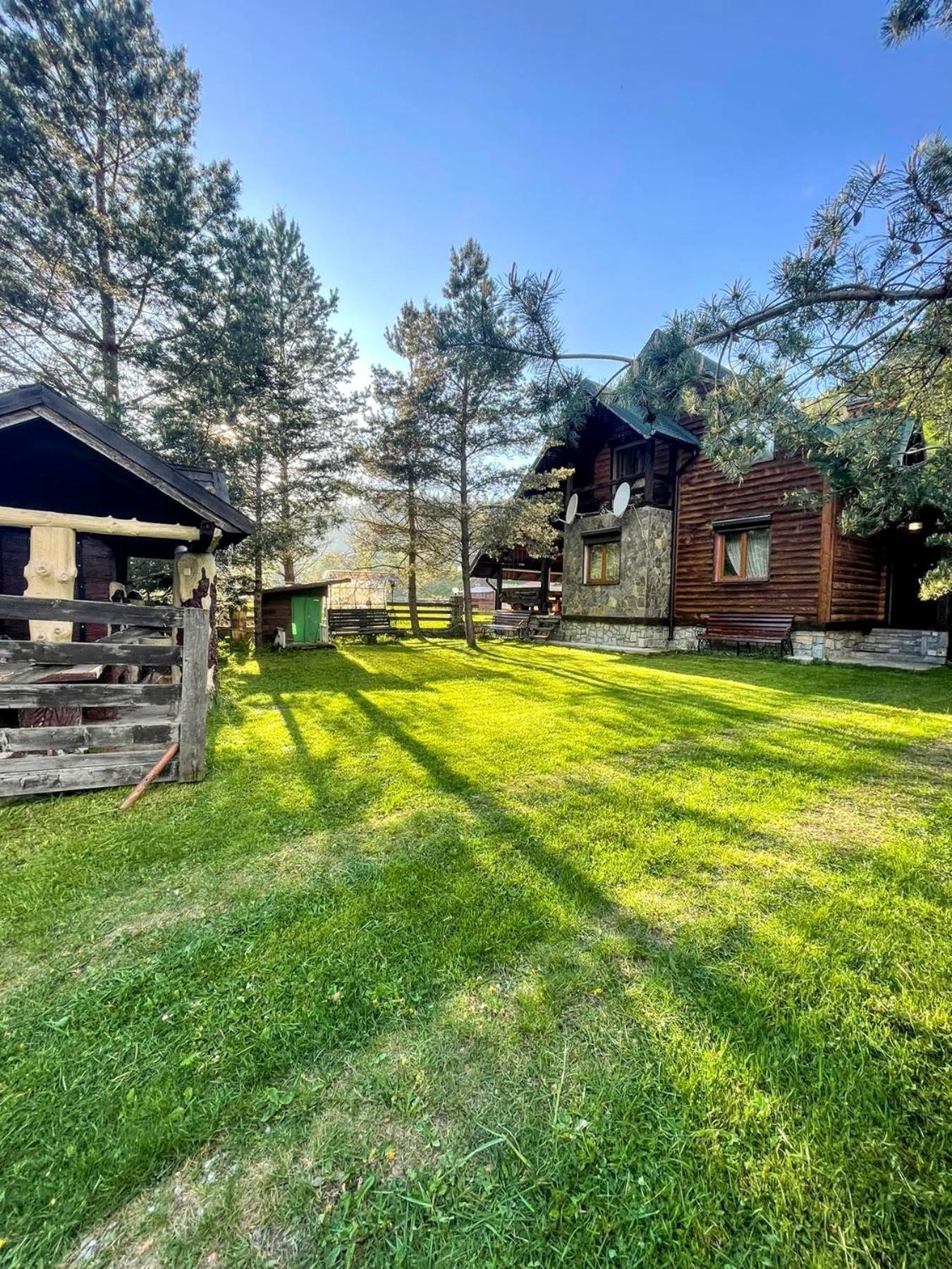 Хуторянка Villa Tatariv Eksteriør bilde